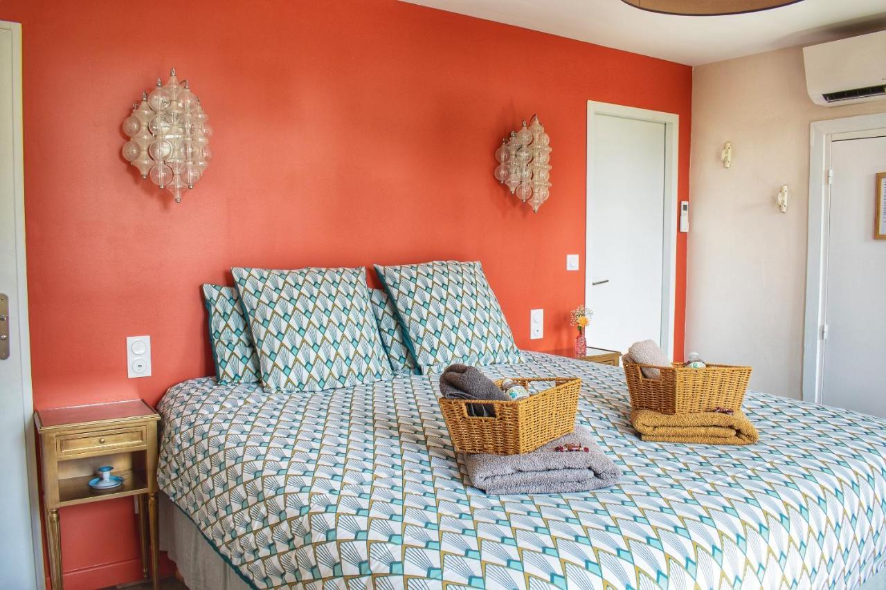 살레 레 볼렛 바이올렛 B&B 외부 사진