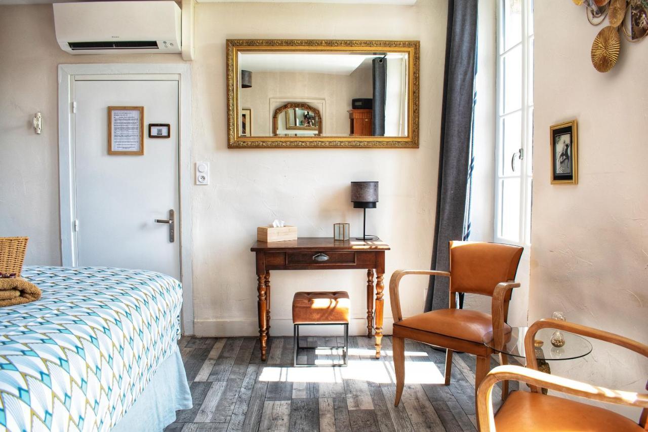 살레 레 볼렛 바이올렛 B&B 외부 사진