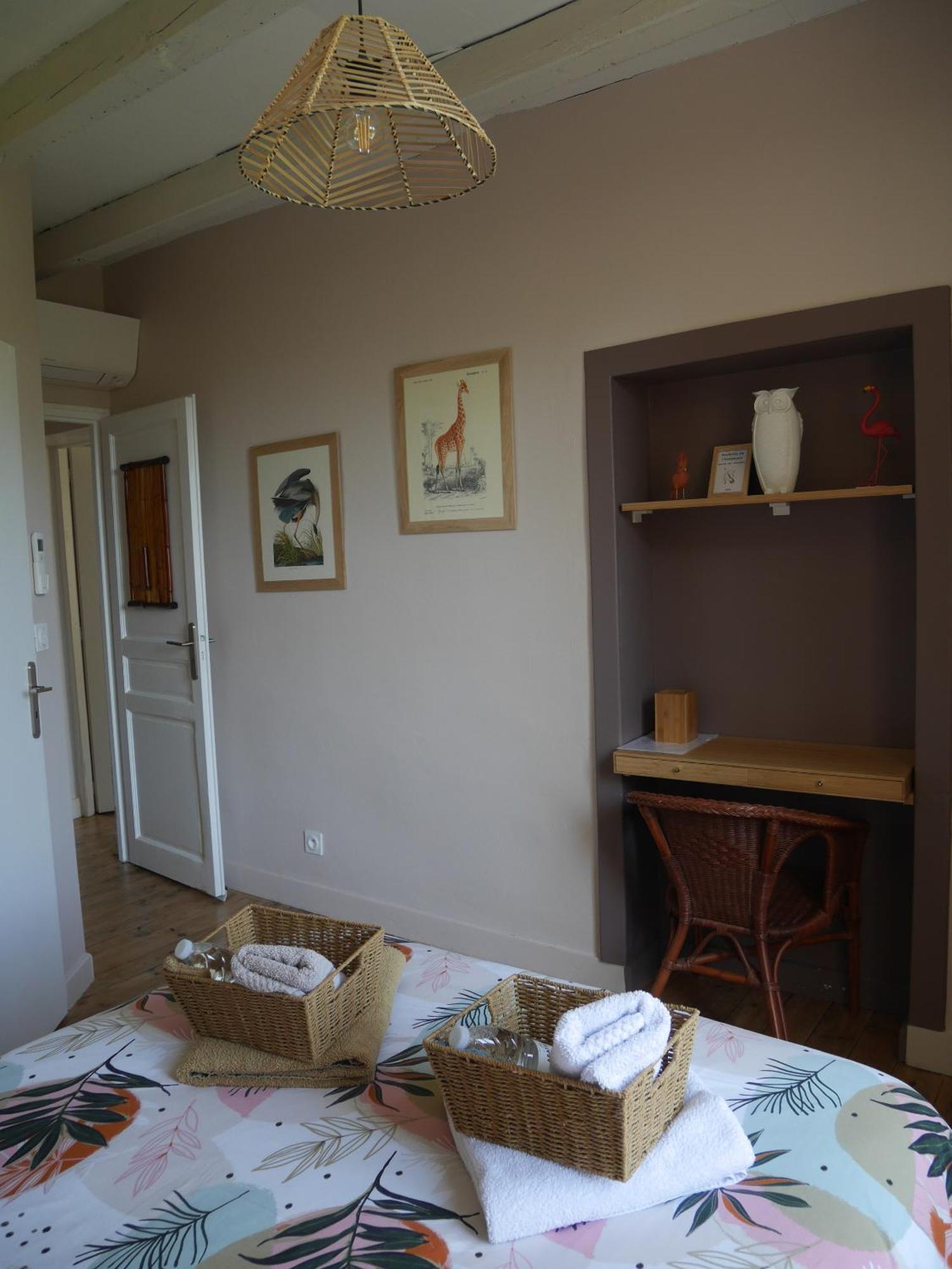 살레 레 볼렛 바이올렛 B&B 외부 사진